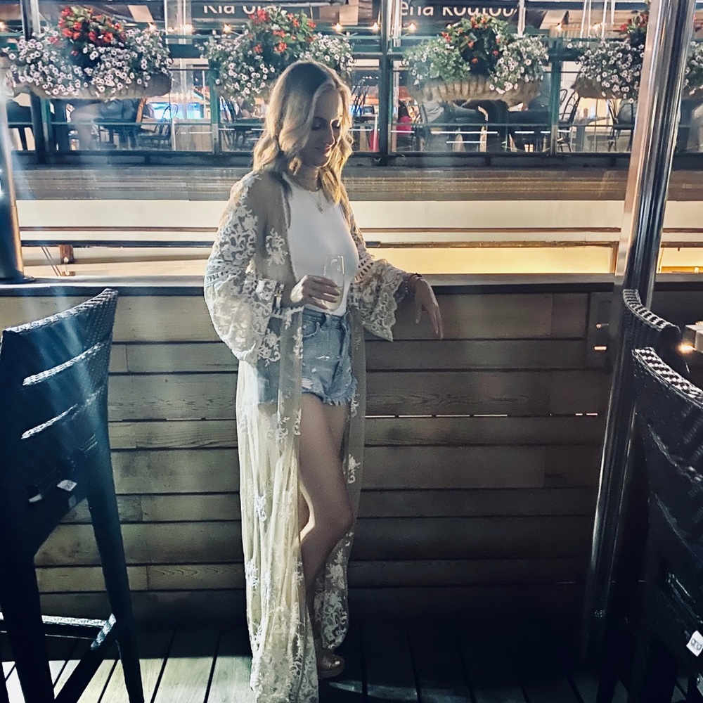 Meet your Posher, Sari